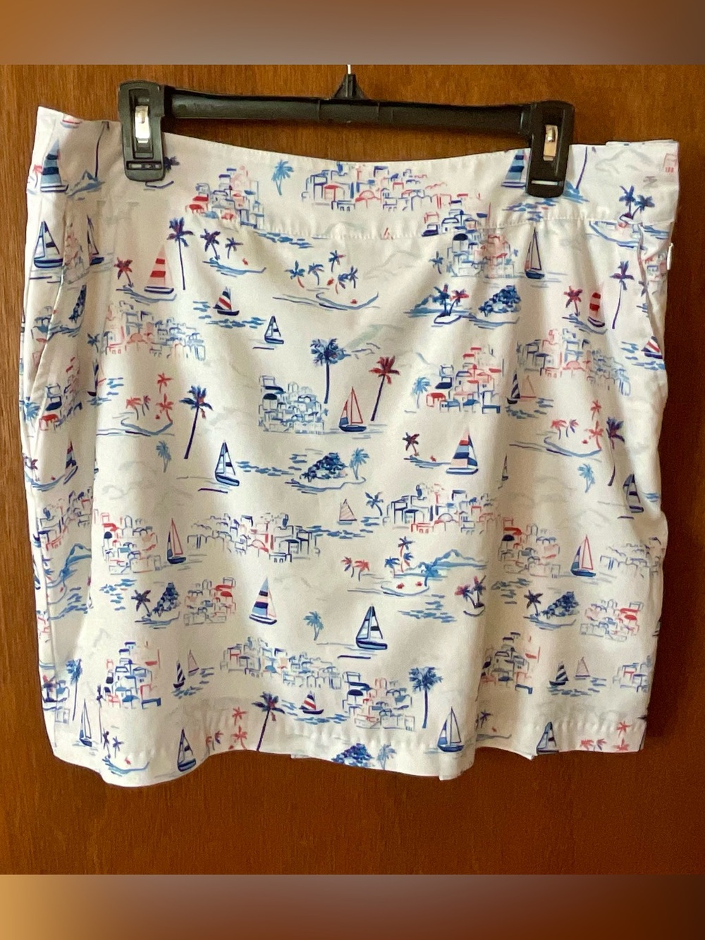 Izod Golf Skort White Nautical Print with Red & Blue Sailboat Pattern